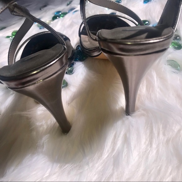 Michael Antonio Sandals - Picture 5 of 8